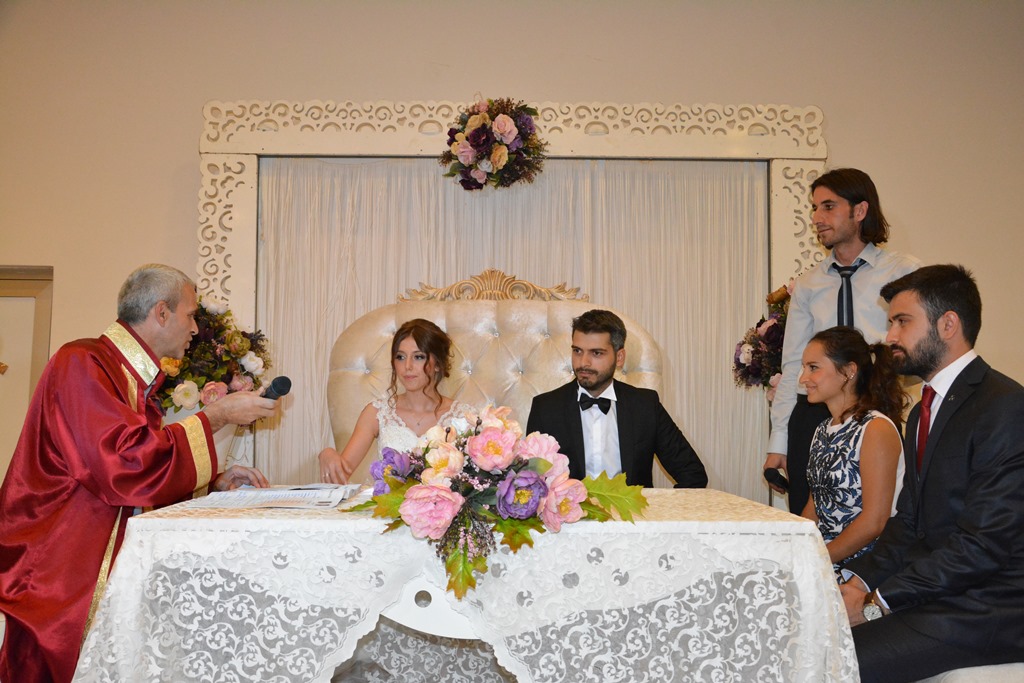 Genç Milletvekili Aday Adayı Güngör Nikah Şahidi oldu