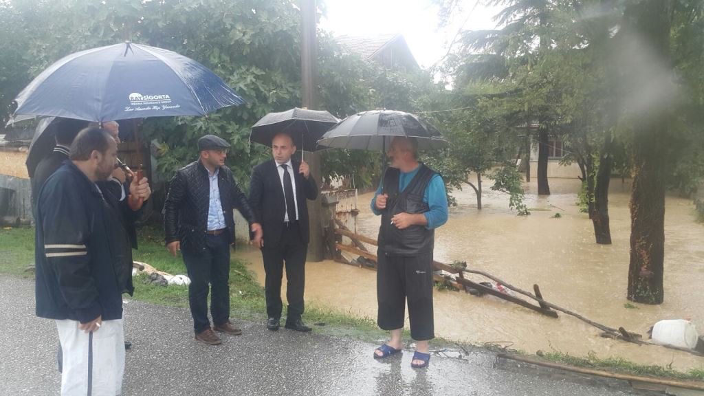 MHP Sakarya Milletvekili Adayı Acartürk, sel bölgesinde