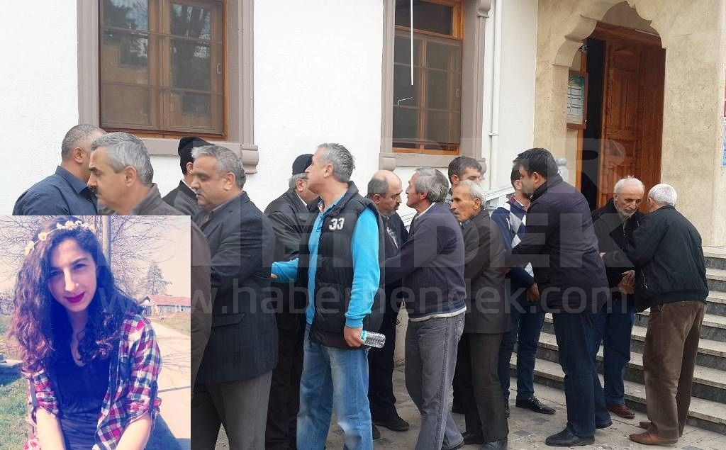 Trafik Kazasında Hayatını Kaybeden Genç Kız Dualarla Son Yolculuğuna Uğurlandı