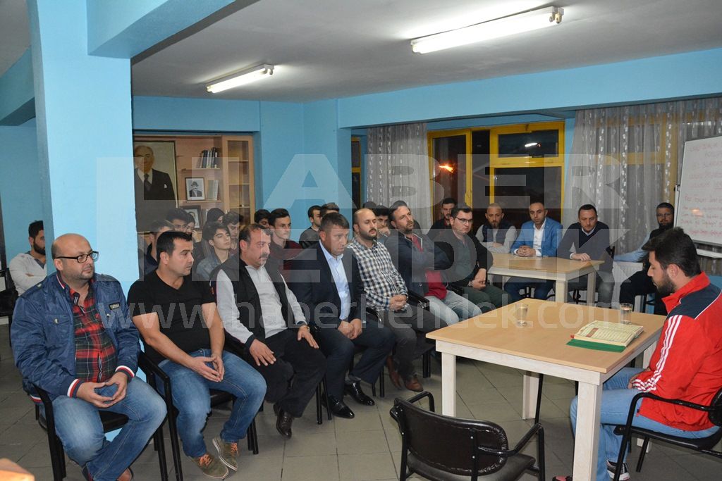 Hendek Ülkü Ocakları Şehitler İçin Kuran-ı Kerim Okudu