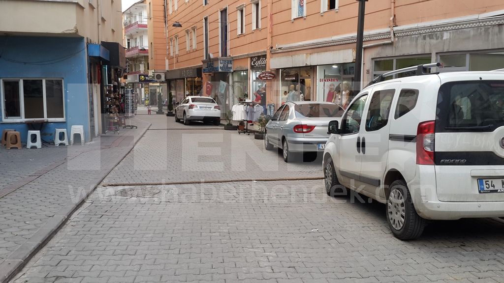 O Sokaklar Trafiğe Kapatılmayı Bekliyor