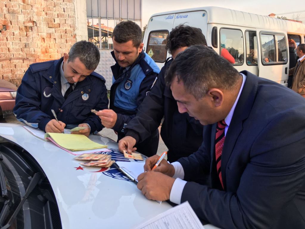 Hendek Zabıta Seyyar Satıcılara ve Dilencilere  Göz Açtırmıyor