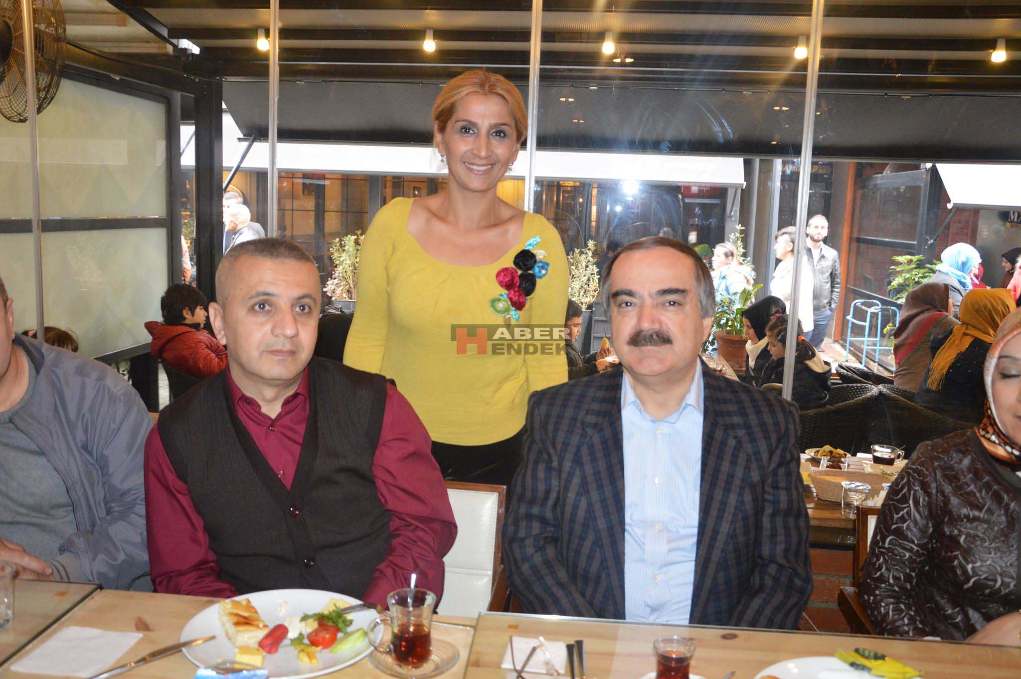 BAŞKAN AYGEN ENGELLİLERLE KAHVALTIDA BULUŞTU