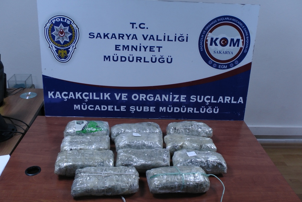 Emniyetten Uyuşturucu, Kaçak İçki ve Kaçak Sigara Operasyonu