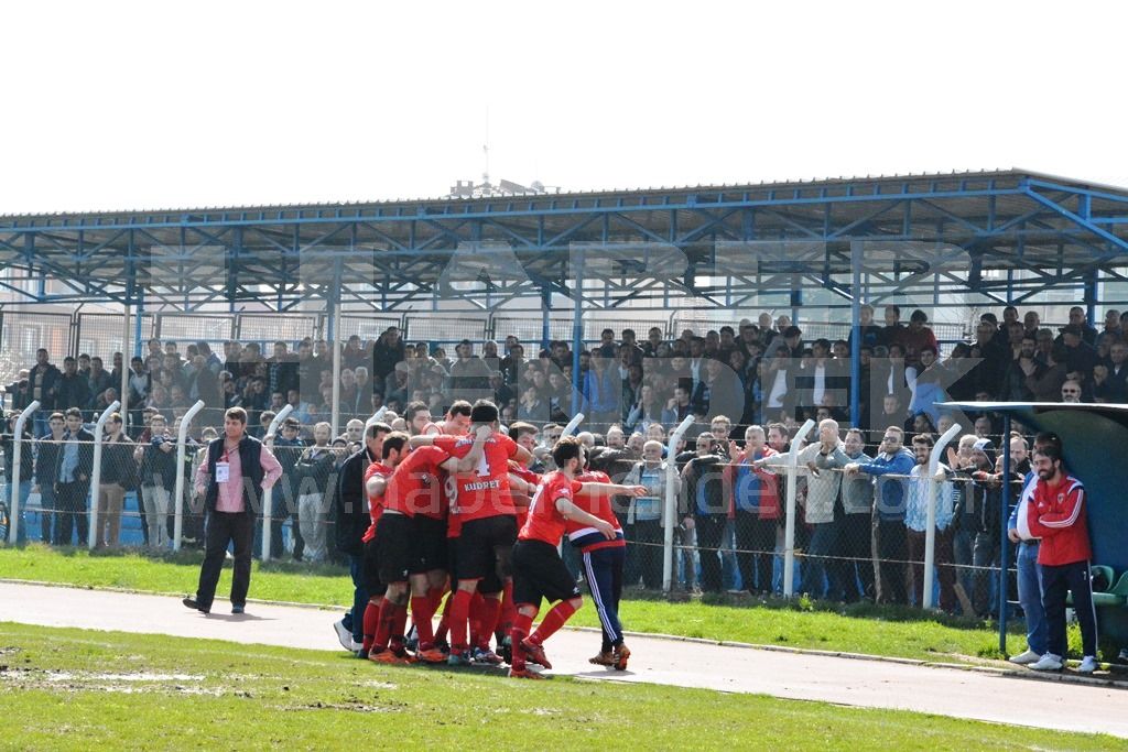 Hendek Boğazspor Süper Amatöre Göz Kırptı