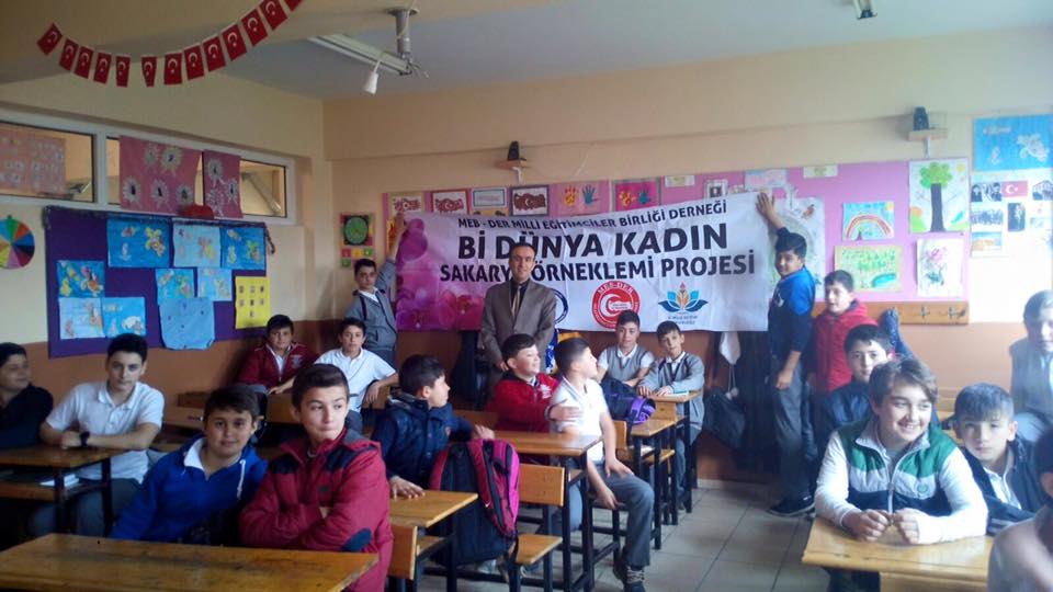 ‘’Bi Dünya Kadın’’ Ziya Gökalp Ortaokulu Ve Atike Hanım Anadolu Lisesinde Anlatıldı