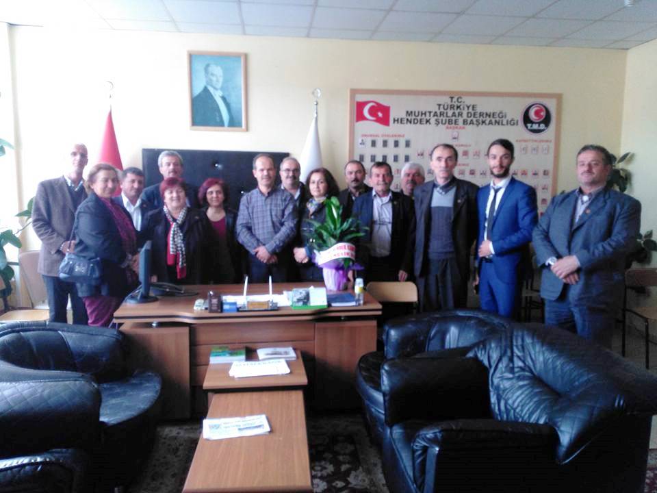 CHP Hendek’ten Muhtarlar Derneğine Ziyaret