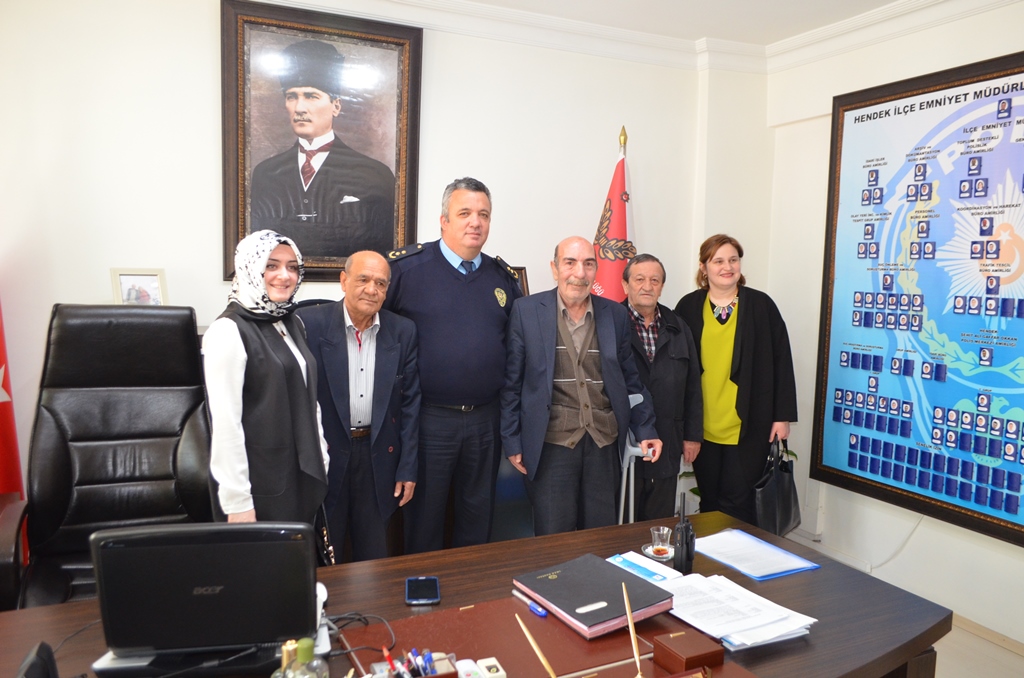 Huzur Evi Sakinleri Ve Öğrenciler, Emniyet Müdürü Baş'ı Ziyaret Etti