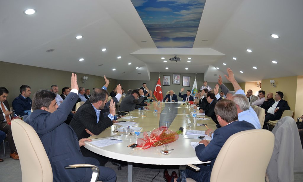 Hendek Belediye Meclisinde yoğun gündem