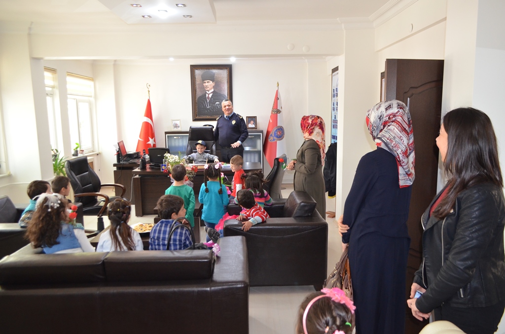 Minik Öğrenci Emniyet Müdürü Oldu