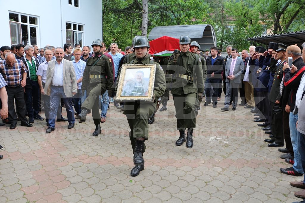 Kıbrıs Gazisi Askeri Tören İle Toprağa Verildi