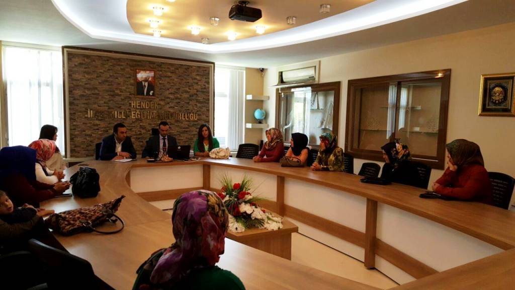 Kadın Çiftçilere Girişimcilik Kursu