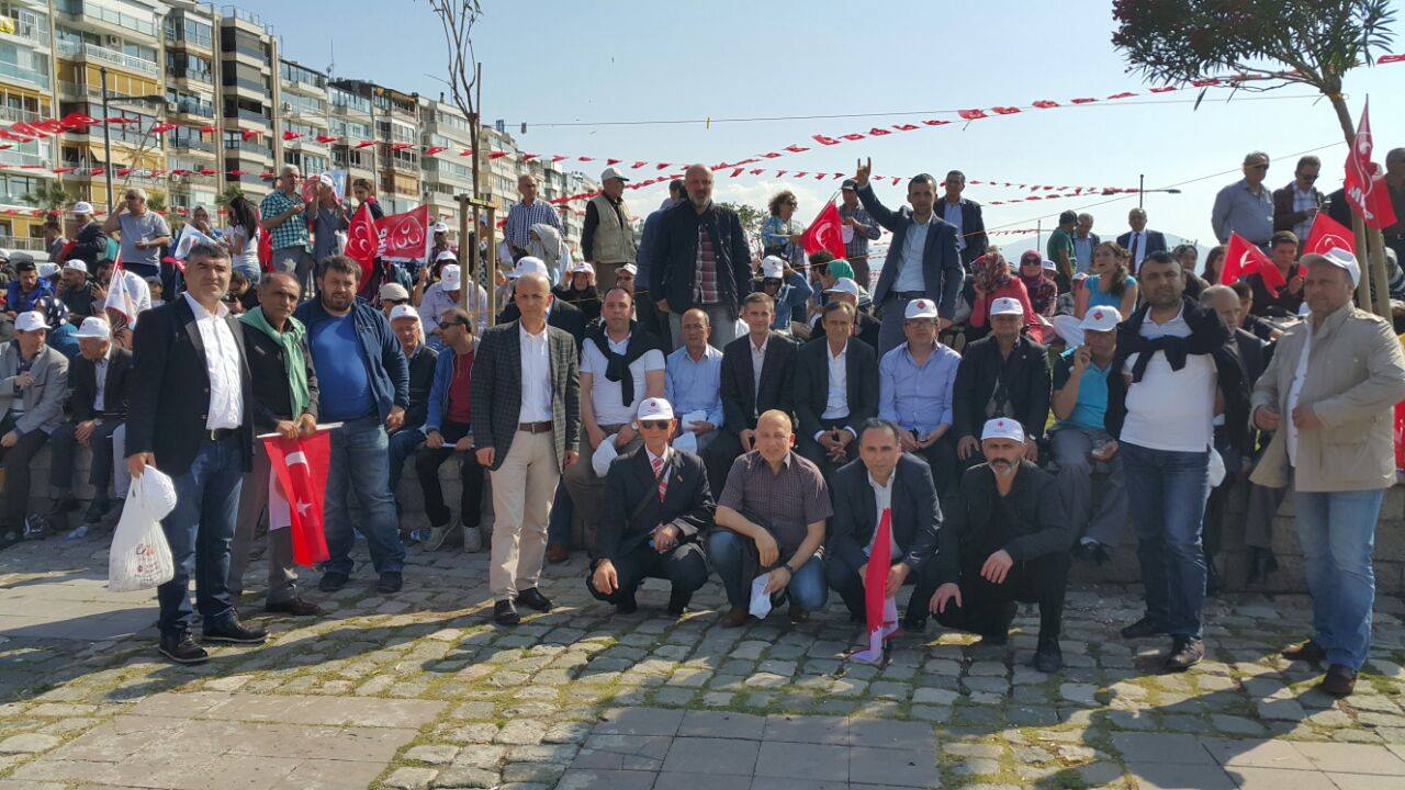 Hendek’li Ülkücüler İzmir’de