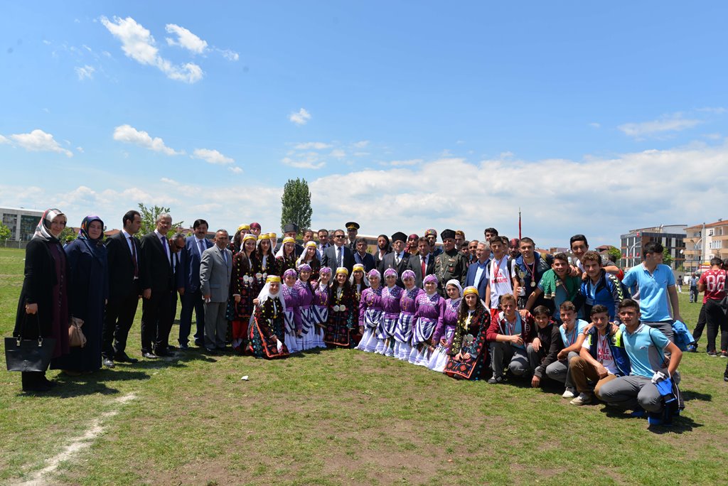 19 Mayıs Hendek’te coşku ile kutlandı