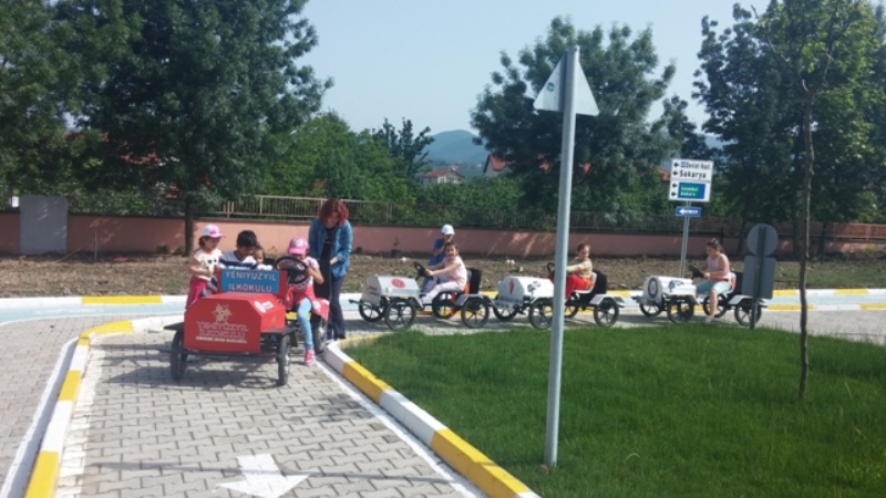 Anaokulu Öğrencileri Trafik Parkını Gezdi