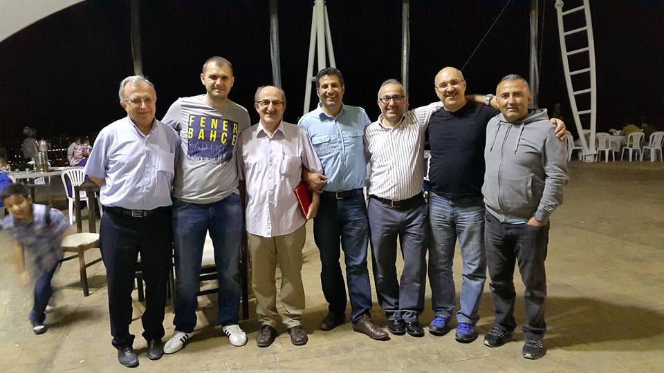Emekli Olan Türk’e Veda Yemeği