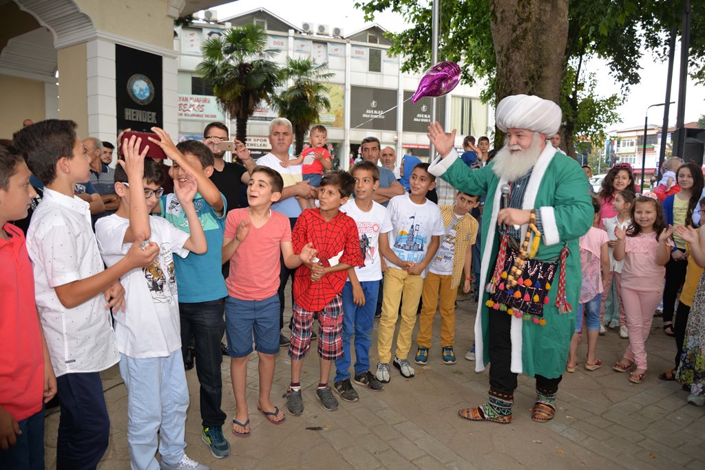 Hendek’te çocuk bayramlaşması yapıldı
