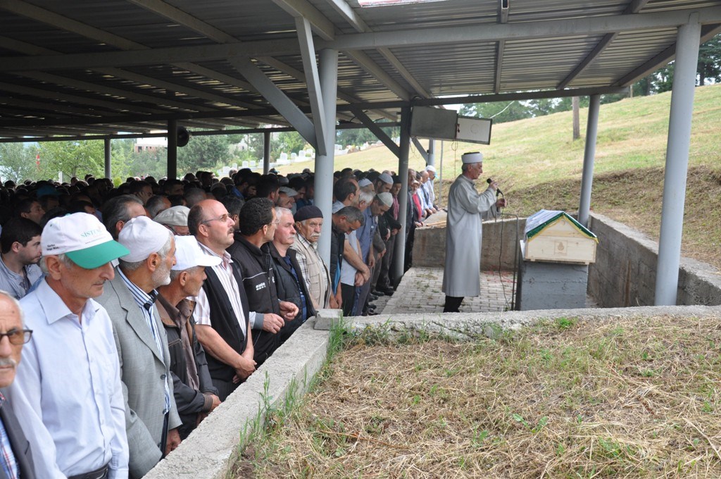 AKGÜN AİLESİNİN ACI GÜNÜ