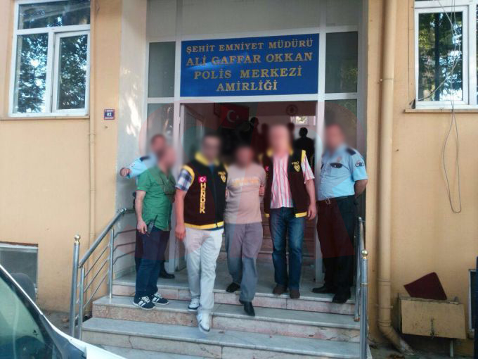 Turanlar' daki Cinayet Zanlısı 3 Kişi Tutuklandı