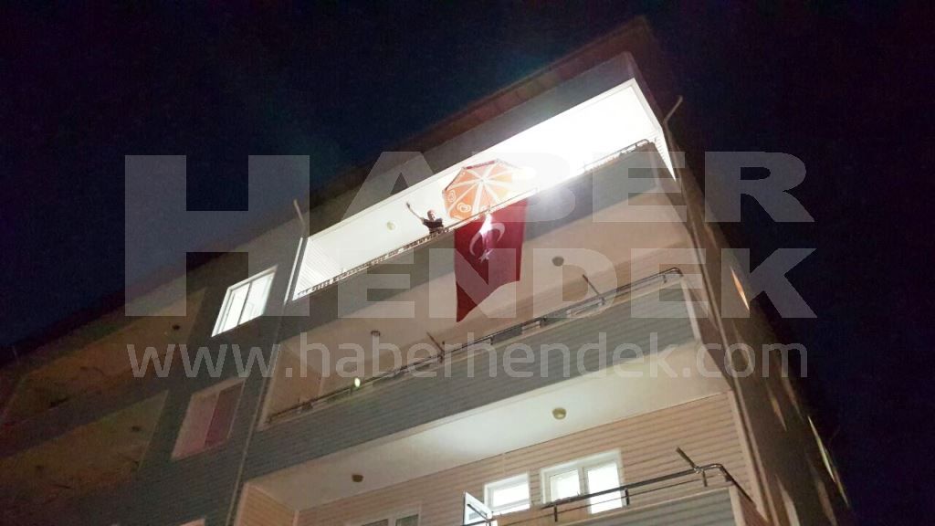 Eski Harbiyeli Demokrasi Nöbetinde