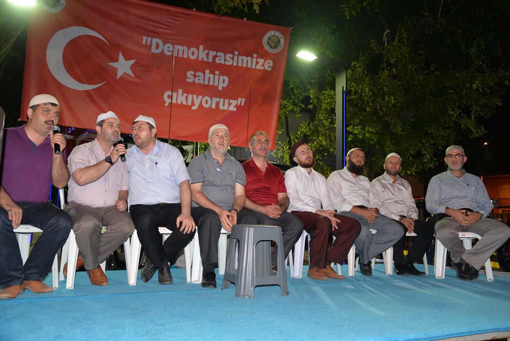 Hendek’te askere gidecek gençlere mevlit