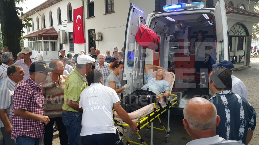 Vatandaşlar Aşırı Sıcaktan Bayıldı