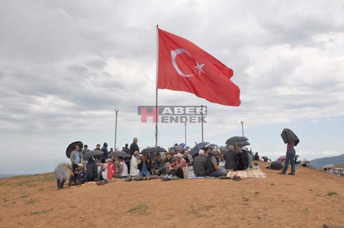 DİKMEN’DE ŞEHİTLER ANILDI