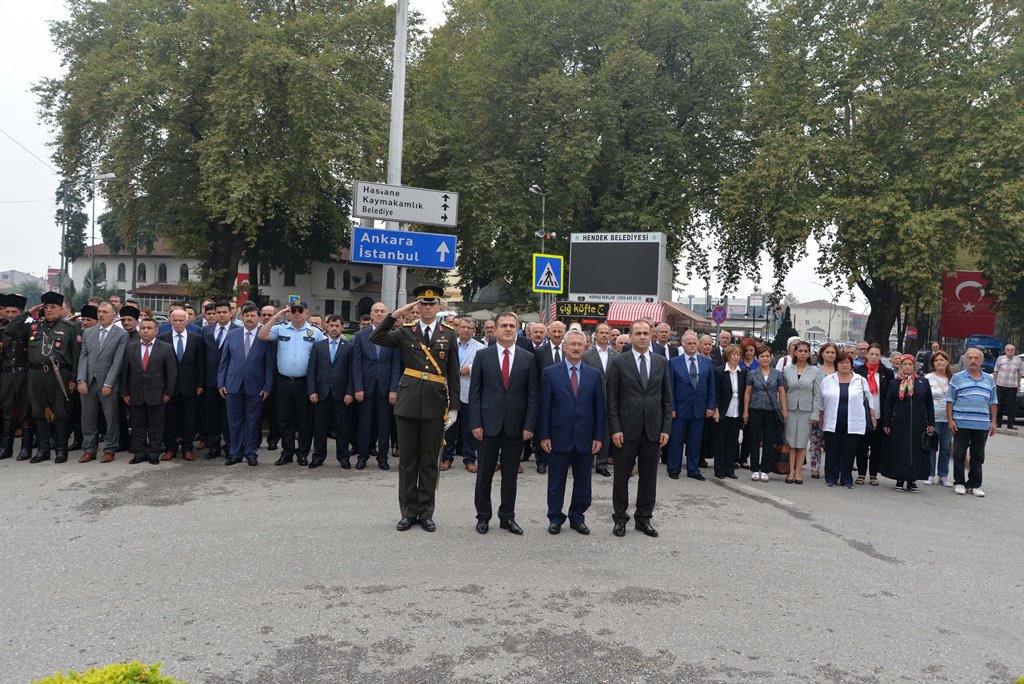 30 Ağustos Zafer Bayramı Hendek’te kutlandı