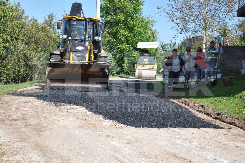 Zirvede Asfalt Yama Çalışması