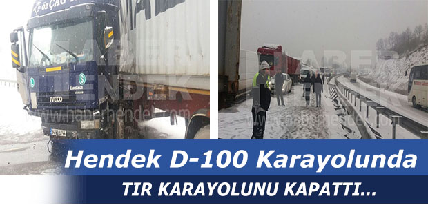 Tır Karayolunu Kapattı