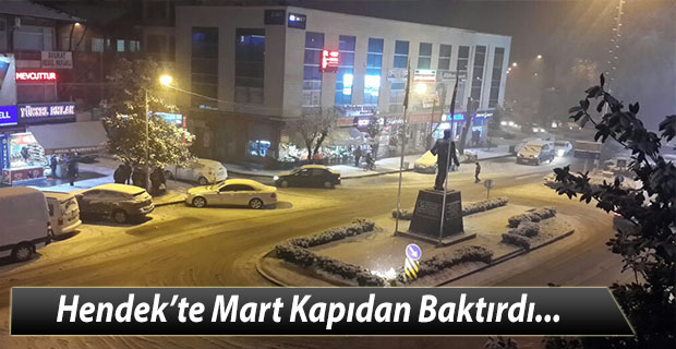 Hendek’te Mart Kapıdan Baktırdı