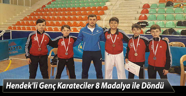 Hendek'li Genç Karateciler 8 Madalya ile Döndü