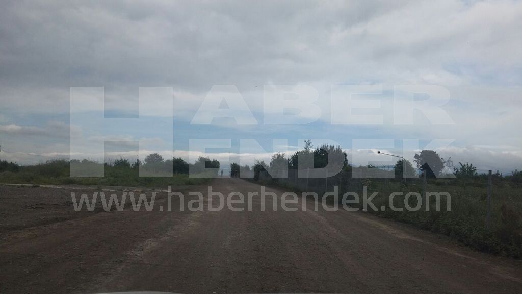 Trilyonluk Yatırım Yapıldı 200 metre Yolu Yapılmadı
