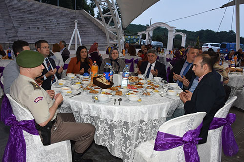 Şehit Aileleri Bayraktepe’de buluştu