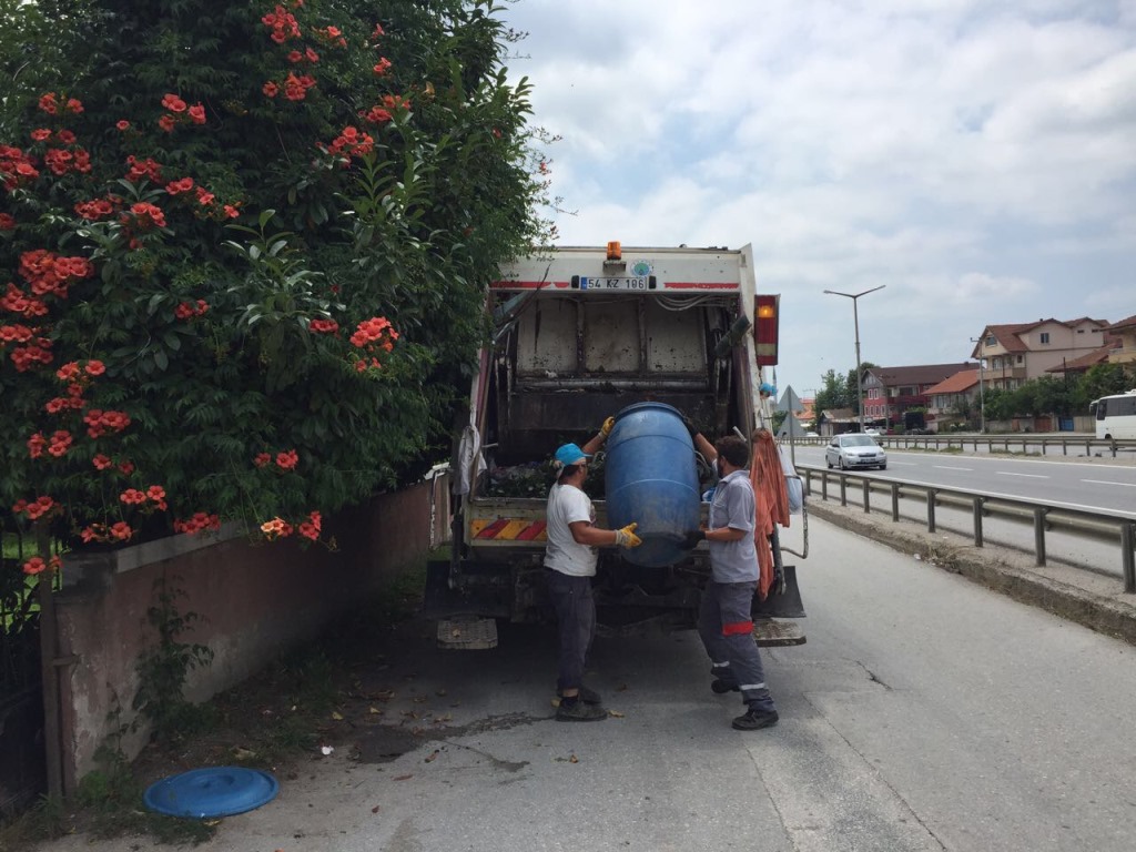 Temizlik personelinden bayram mesaisi