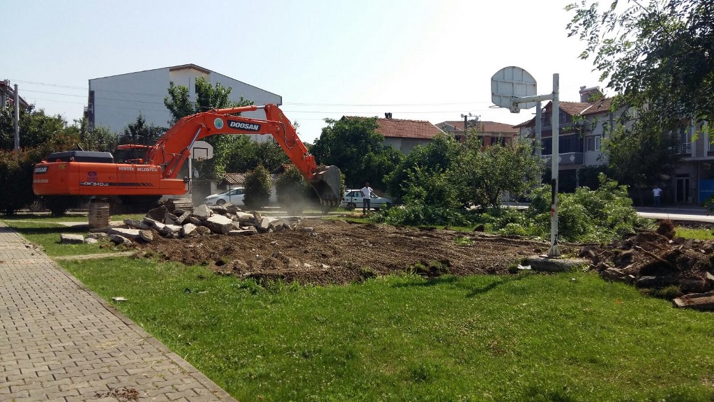 Hastane yolunda Çalışma