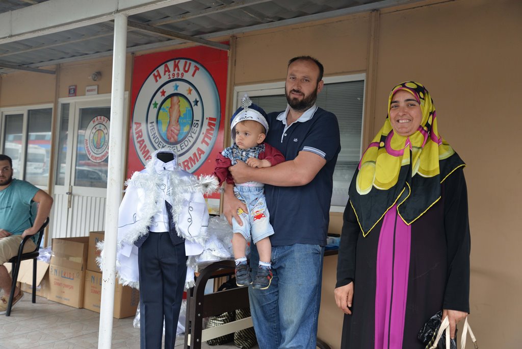 Sünnet heyecanı başladı, Kıyafetleri dağıtıldı
