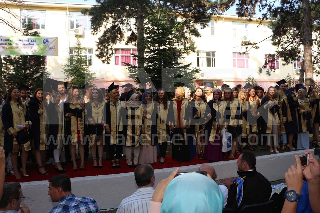 Hendek MYO Öğrencileri Kep Attı