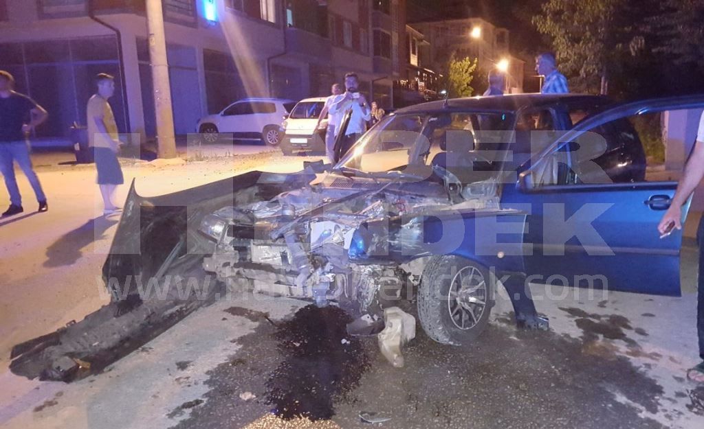 Hendek’te Kaza 8 Yaralı