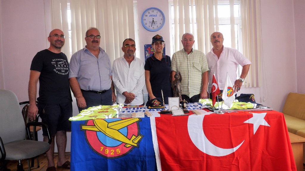 Türk Hava Kurumu Kurban Derilerini Makbuz Karşılığı Topluyor