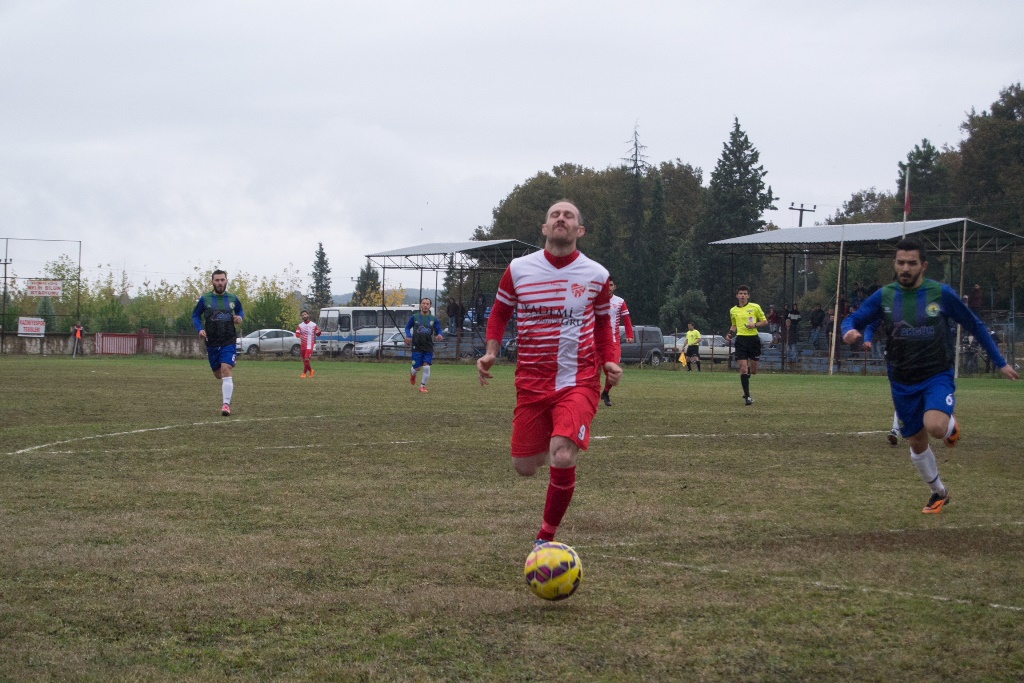 Kazımiyespor Ferizli’ye Takıldı