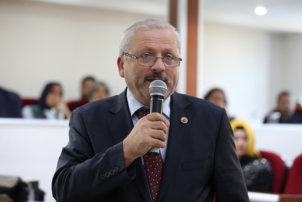 Bahadır Büyükşehir Meclisinde Sorun ve Talepleri Dile Getirdi