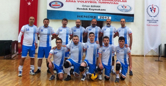 Voleybol Turnuvası Tam Gaz Devam Ediyor