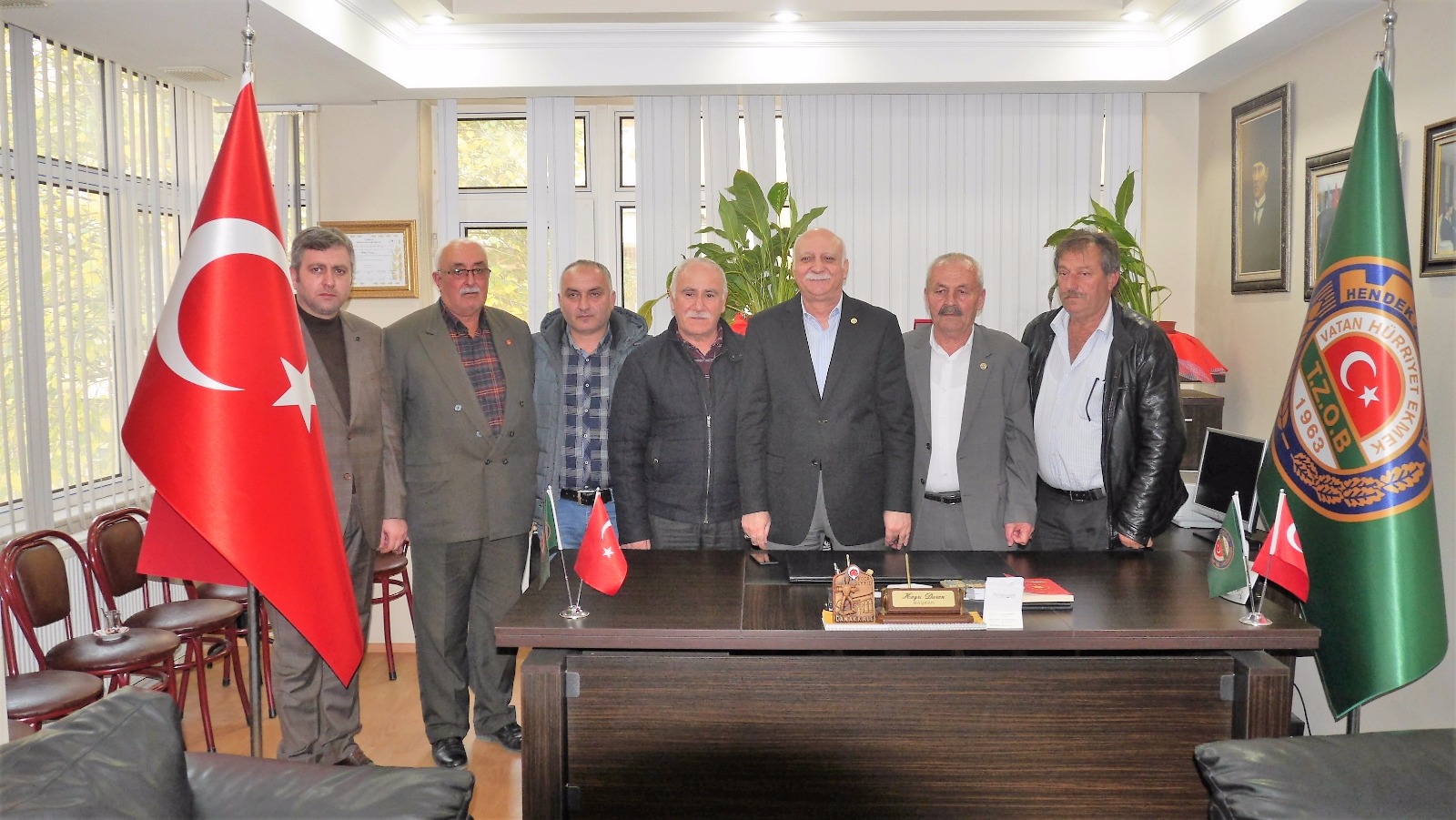 Bayraktar Hendek Ziraat odasını ziyaret etti