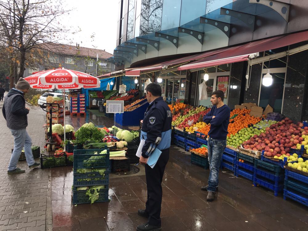 Kaldırım İşgali Ve Dilencilere Geçit Yok