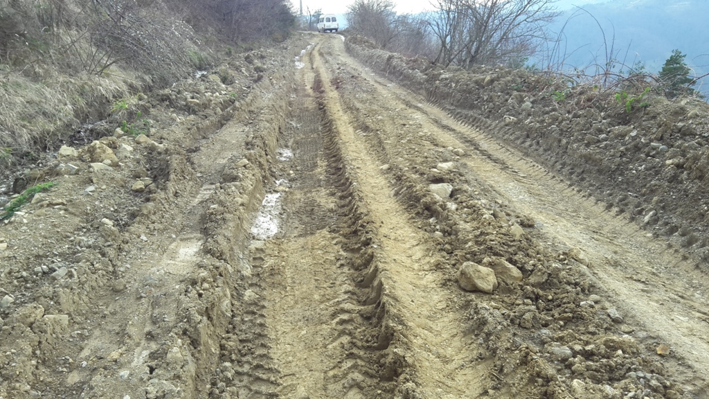 BURASI MAHALLE YOLU