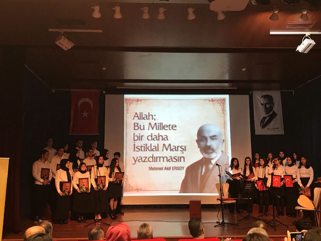 Atikehanım Anadolu Lisesi Akif’i Andı