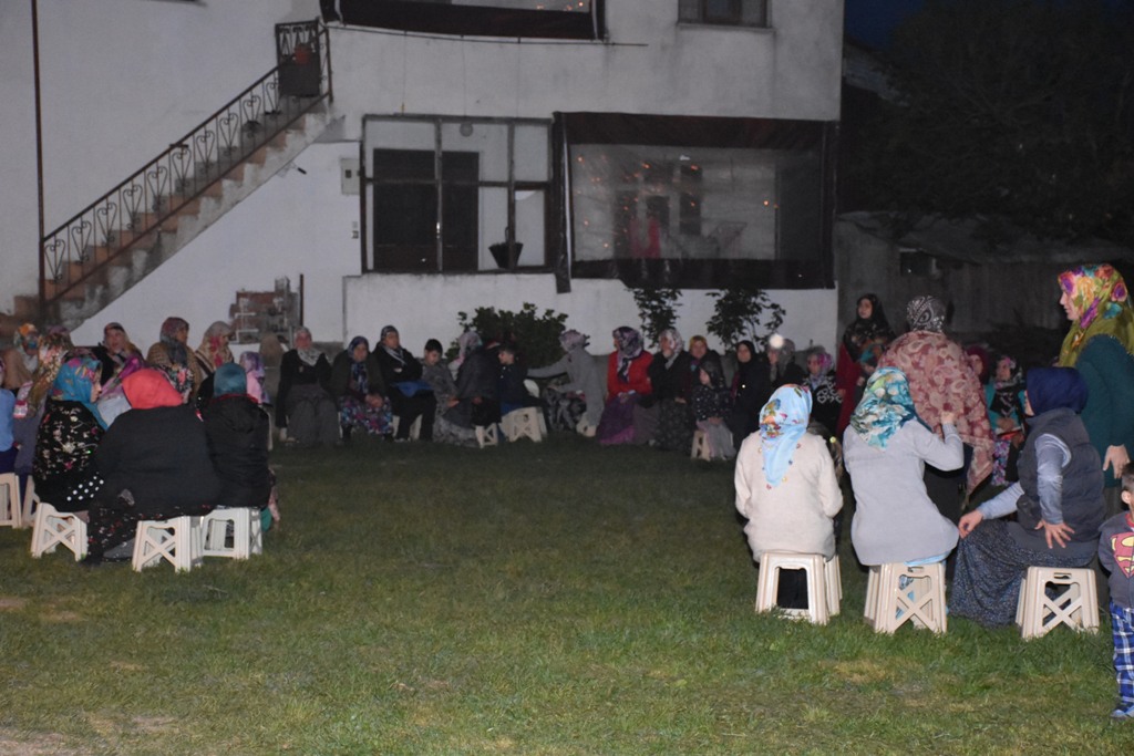 Sarıdede Mahalle Sakinleri Miraç Kandilini Kutladı