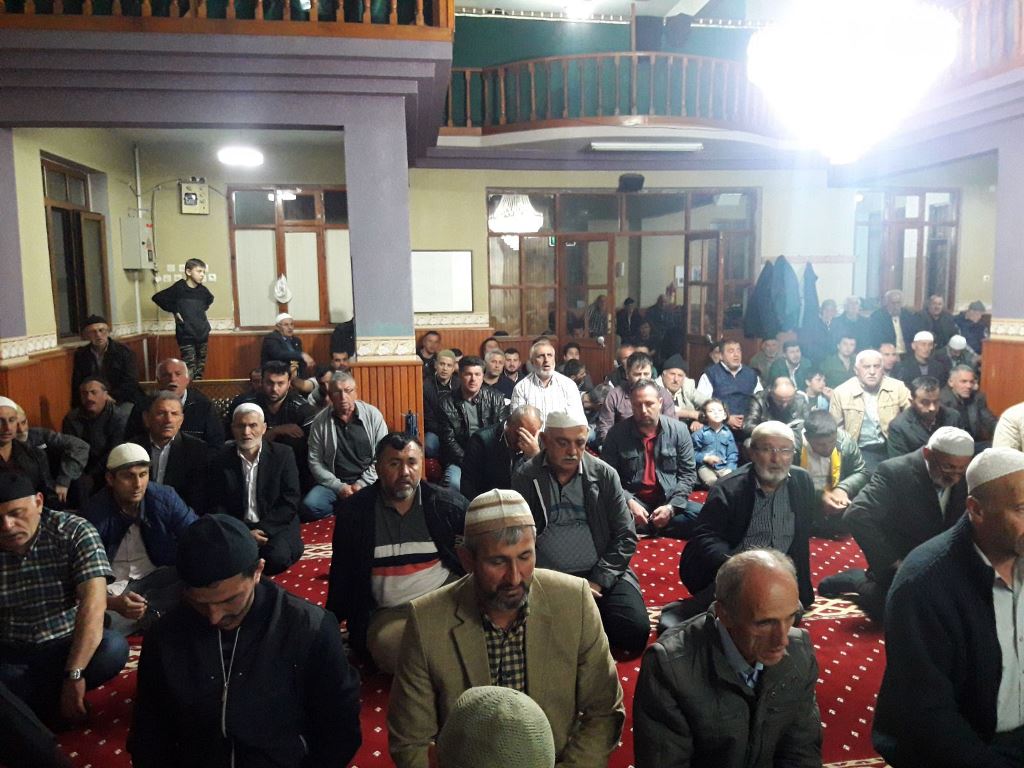 Lütfiye Köşk Mahallesi Berat Gecesini Kutladı