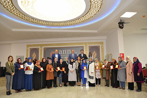 HAYATIN İLK IŞIĞIDIR ANNE
